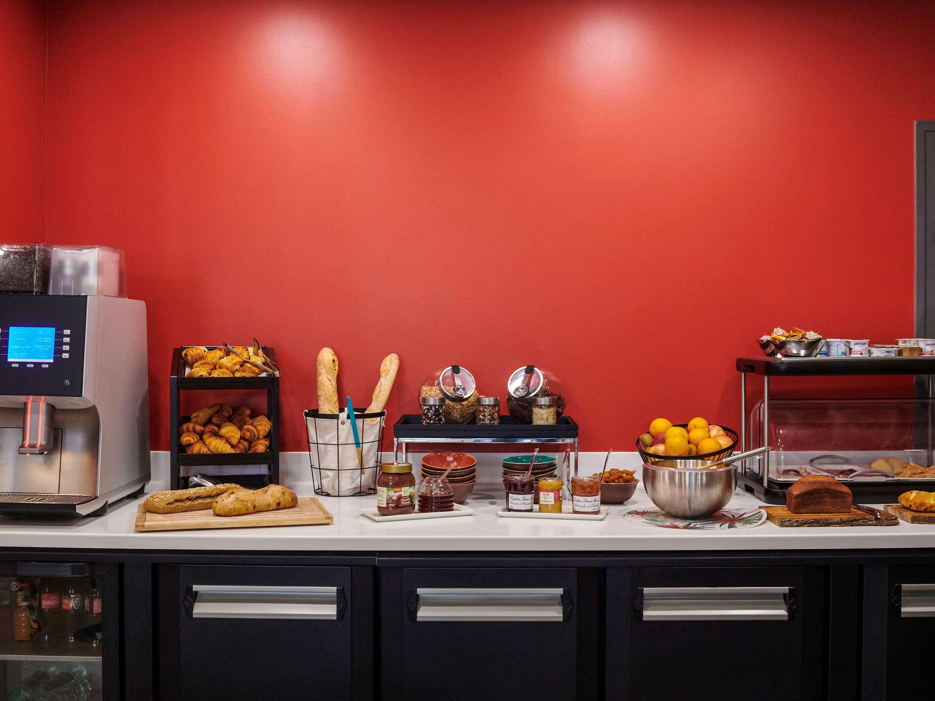 Ibis Styles Nantes Centre Place Graslin Ngoại thất bức ảnh